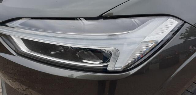 Volvo XC60 2.0 T8 TWIN ENGINE AWD MOMENTUM Panoramadak