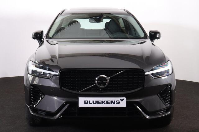 Volvo XC60 T6 Recharge AWD Plus Dark - Panorama/schuifdak - IntelliSafe Assist & Surround - 360º Camera - Verwarmde voorstoelen, stuur & achterbank - Parkeersensoren voor & achter - Elektr. bedienb. voorstoelen met geheugen - Draadloze tel. lader - Inklapbare trekha