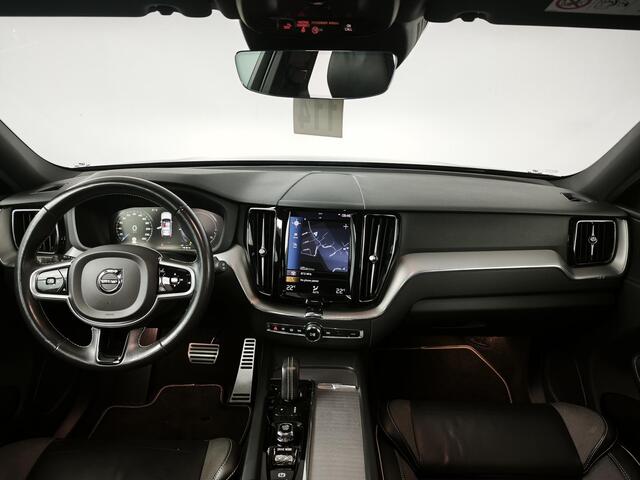Volvo XC60 2.0 Recharge T6 AWD R-Design | Panoramadak | Trekhaak | Apple Carplay/Android Auto |