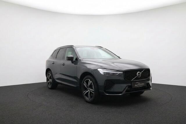 Volvo XC60 2.0 T8 AWD Plus Dark 455PK | Pano | Luchtvering | Trekhaak