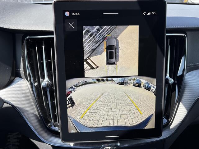Volvo XC60 2.0 T8 Plug-in hybrid AWD Ultra Dark Exec. Ed. Edition | Luchtvering | 22" | Gelamineerd Glas | Bowers & Wilkins | Stoelmassage & Ventilatie | MY '27 |