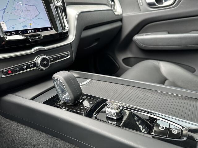 Volvo XC60 2.0 B4 Momentum Pano|ACC|leder|cam