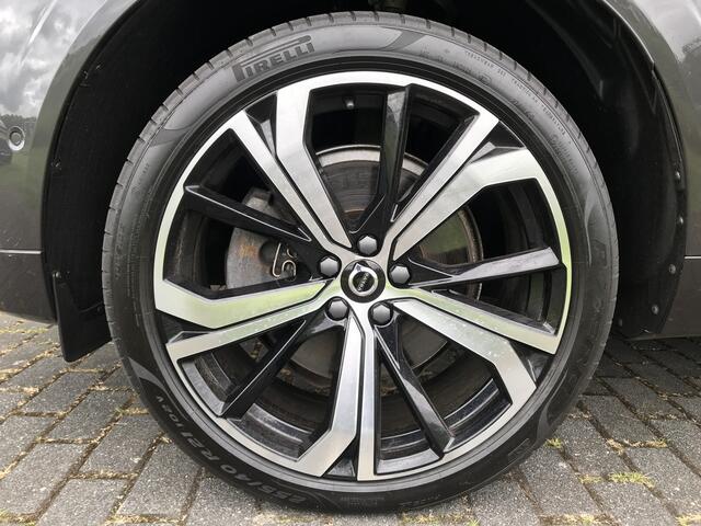 Volvo XC60 2.0 T8 Plug-in hybrid AWD Ultra Dark | Rijklaar incl 12 mnd Bovag | Panoramadak Trekhaak