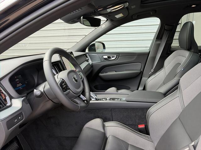 Volvo XC60 T6 Plug-in AWD Plus Black Edition / Panoramadak / 360 camera / Harman/Kardon /