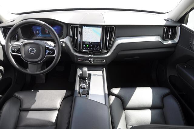 Volvo XC60 T6 350PK Automaat AWD Plus Bright / Panoramadak / Climate control / Parkeersensoren met camera / Elektrische stoelen / elektrische achterklep / Lederen bekleding / Apple carplay / Allseason banden