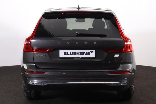 Volvo XC60 T6 Recharge AWD Core Bright - Panorama/schuifdak - IntelliSafe Assist & Surround - Adaptieve LED koplampen - Parkeercamera achter - Verwarmde voorstoelen, stuur & achterbank - Parkeersensoren voor & achter - Draadloze tel. lader - Standkachel - Extra geti