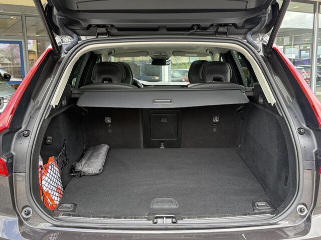 Volvo XC60 2.0 T6 Plug-in hybrid AWD R-Design | Leder | Pano | 360 Camera | H&K Audio | Adaptive Cruise |