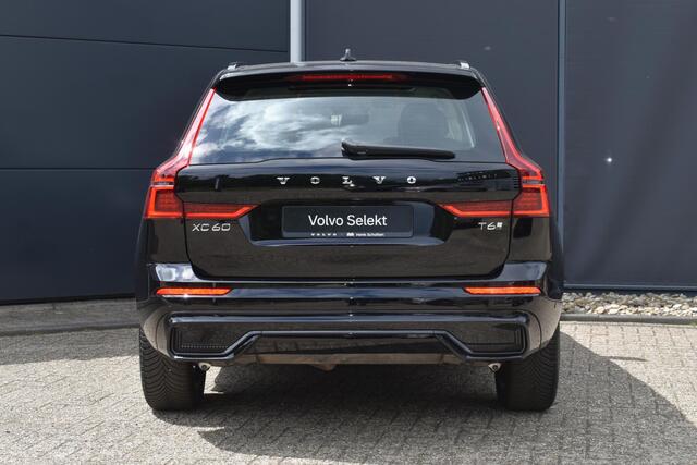 Volvo XC60 T6 Plug-in hybrid AWD Plus Dark | Head Up Display | 360 Graden Camera | Panoramisch Schuif-/Kanteldak | All Season banden | Google Navigatie | Semi Elektrische Trekhaak | Adaptieve Cruise Control | BLIS |