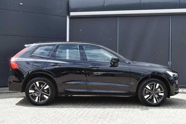 Volvo XC60 T6 Plug-in hybrid AWD Plus Dark | Head Up Display | 360 Graden Camera | Panoramisch Schuif-/Kanteldak | All Season banden | Google Navigatie | Semi Elektrische Trekhaak | Adaptieve Cruise Control | BLIS |