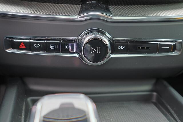 Volvo XC60 T6 Plug-in hybrid AWD Ultra Black Edition