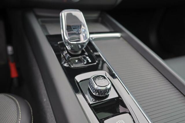 Volvo XC60 T6 Plug-in hybrid AWD Ultra Black Edition