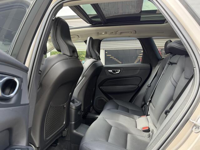 Volvo XC60 2.0 T6 Plug-in hybrid AWD Plus Dark | Panodak | 360 camera | Trekhaak | H&K