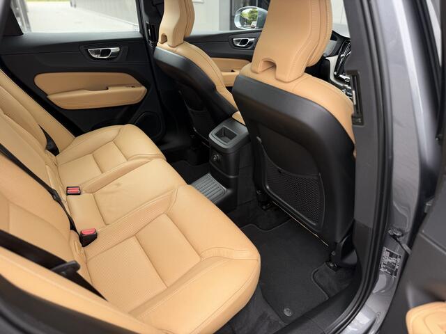 Volvo XC60 T8 Twin Engine AWD Inscription | Panorama | Luchtvering | Stoelventilatie | Adaptive Cruise | H&K | Wegkl. Trekhaak