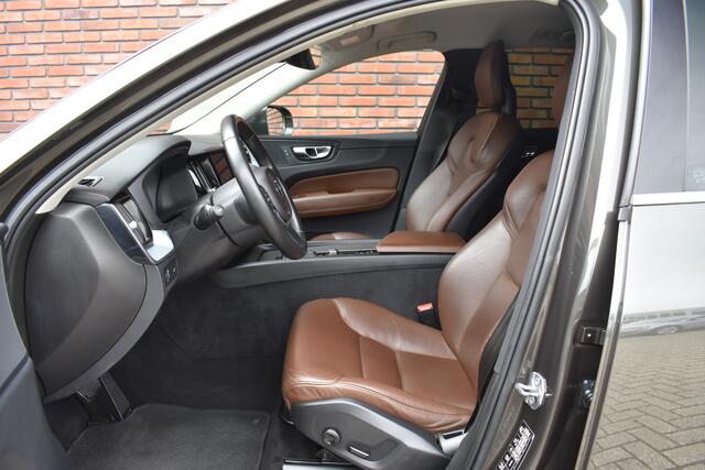 Volvo XC60 T5 252PK Momentum | Plus Line | Trekhaak | 20'' |