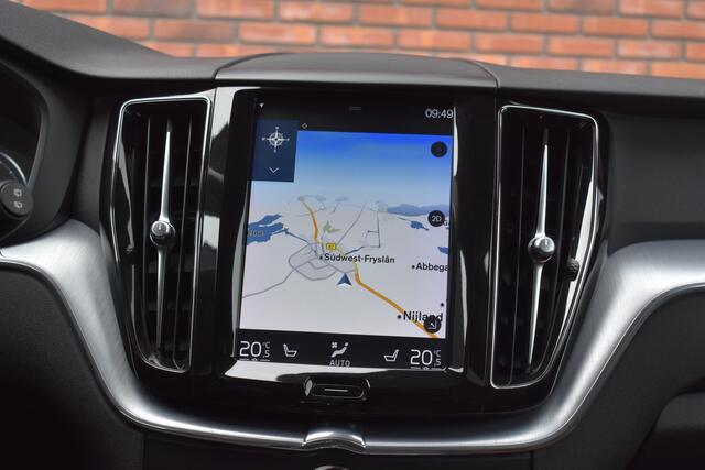 Volvo XC60 T5 252PK Momentum | Plus Line | Trekhaak | 20'' |