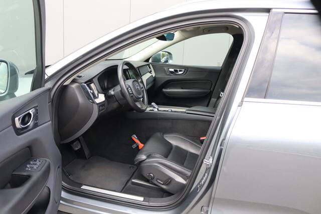 Volvo XC60 2.0 T8 Twin Engine AWD Inscription Pano-dak/Trekhaak/Memory-stoel/360-camera/Stoelverwarming