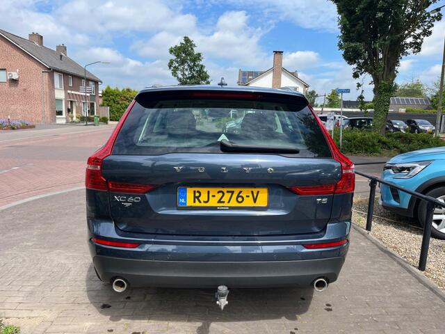 Volvo XC60 2.0 T5 MOMENTUM 250PK AUTOMAAT / CARPLAY / DAB / ELEK. TREKHAAK / LED / STOELVERW. / 18'' LM-VELGEN