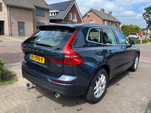 Volvo XC60 2.0 T5 MOMENTUM 250PK AUTOMAAT / CARPLAY / DAB / ELEK. TREKHAAK / LED / STOELVERW. / 18'' LM-VELGEN