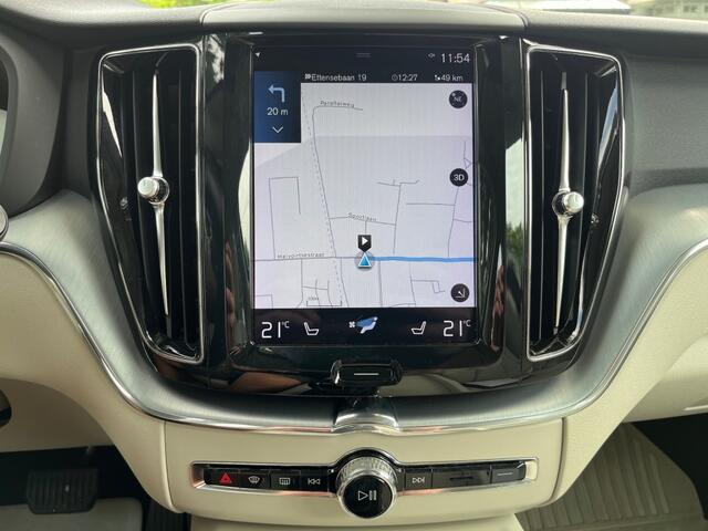 Volvo XC60 2.0 T5 MOMENTUM 250PK AUTOMAAT / CARPLAY / DAB / ELEK. TREKHAAK / LED / STOELVERW. / 18'' LM-VELGEN