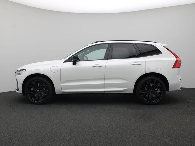 Volvo XC60 2.0 T6 Plug-in hybrid AWD Plus Black Edition 336PK Panoramadak, Trekhaak, 21" LM Velgen, 360gr. Camera, Head-Up Display, Elektr. Achterklep, Keyless, Memorystoel