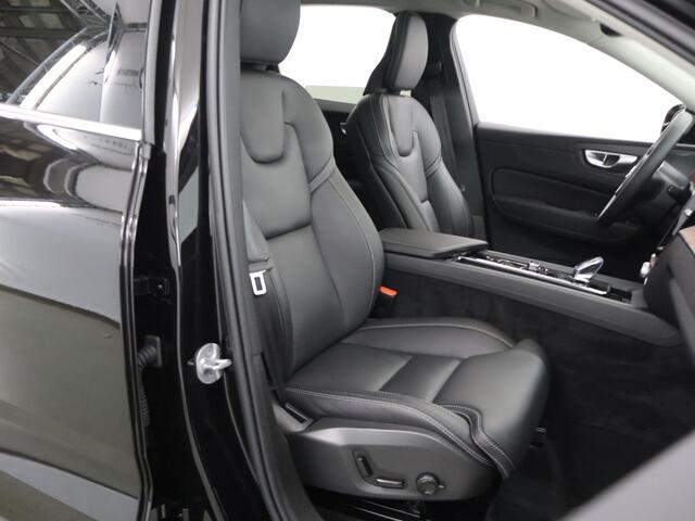 Volvo XC60 2.0 T8 Plug-in hybrid AWD Ultimate Bright | Panoramadak | Stoel/Stuurverwarming | Cruise Control Adaptief | Harman / Kardon | Elektr. Achterklep | 21"Lichtmetalen Velgen |