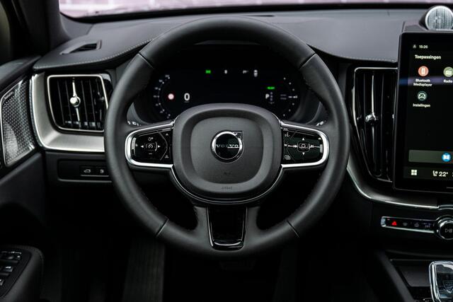 Volvo XC60 2.0 T8 Plug-in hybrid AWD Ultra Dark Executive Edition | Luchtvering | 22" | Gelamineerd Glas | Bowers & Wilkins | Stoelmassage & Ventilatie |