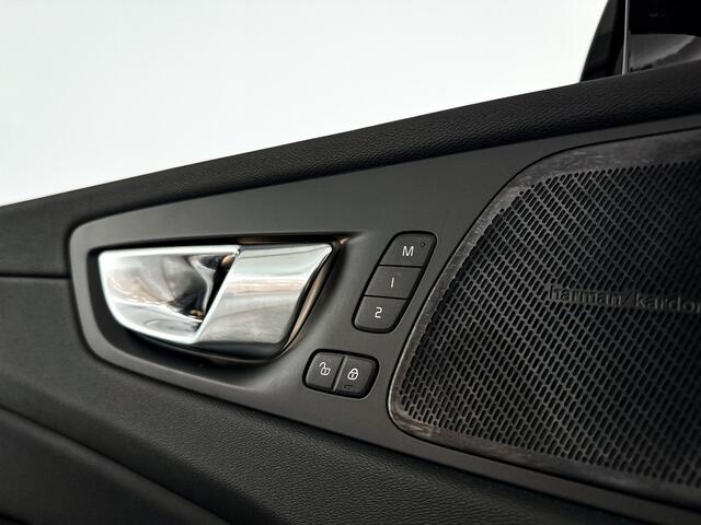 Volvo XC60 T6 Plug-in hybrid AWD Plus Dark | Panoramadak | 360° camera | Harman Kardon | Head-up display | Stoel- en Stuurverwarming | Trekhaak
