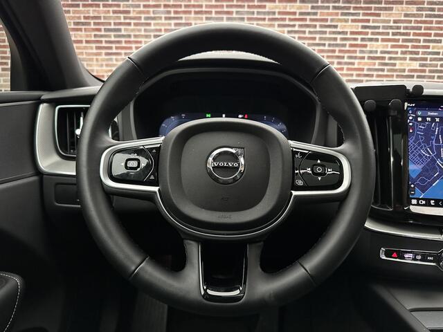 Volvo XC60 2.0 B5 AWD Mild Hybride Ultra Black Edition Headup Panorama Leer 360