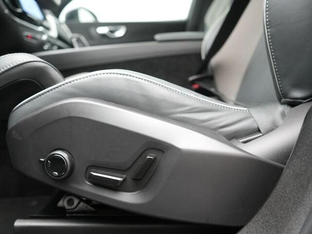 Volvo XC60 T6 AWD R-Design LONG RANGE PHEV 350pk Dealer O.H. | Panodak | Camera | Sportstoelen Memory & Verwarmd | Stuur Verwarmd | Google Assistent | Keyless | Cruise Control | Apple Carplay | DAB | Plug In Hybrid |