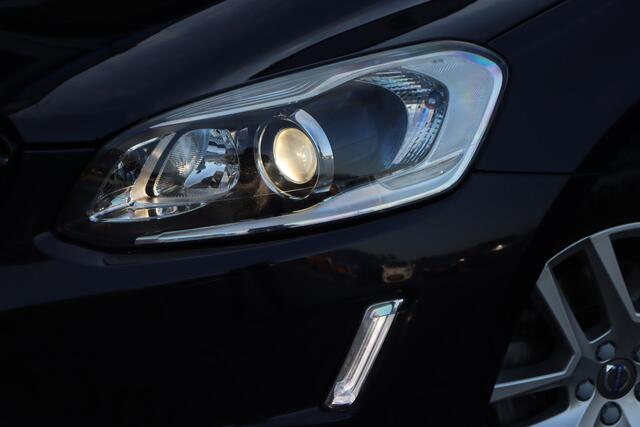 Volvo XC60 2.0 T5 FWD Polar+ | Trekhaak | Pano | Camera |