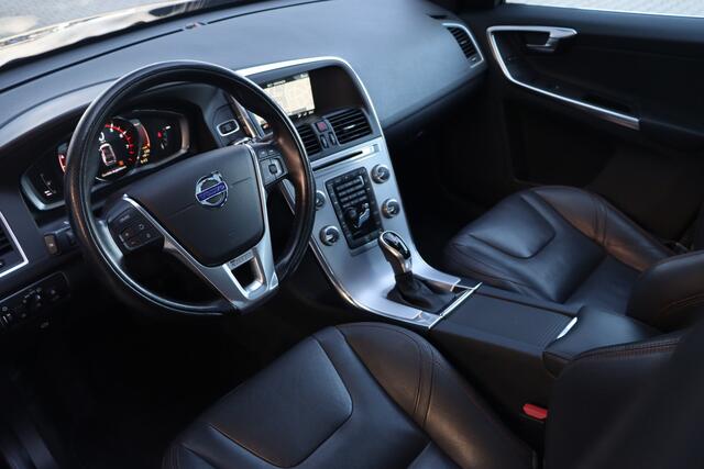 Volvo XC60 2.0 T5 FWD Polar+ | Trekhaak | Pano | Camera |
