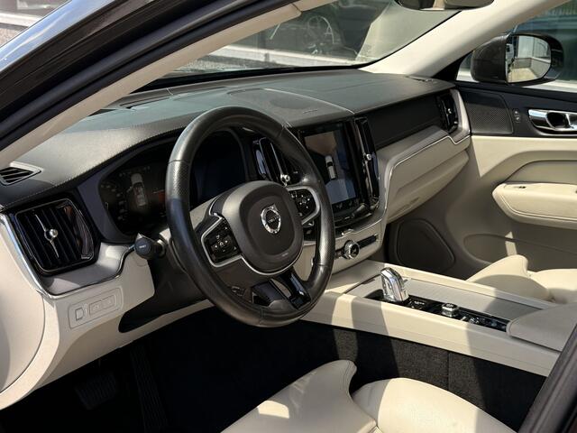 Volvo XC60 2.0 T8 Twin Engine AWD Inscription | Harman Kardon | Pano. | Elek. Trekhaak | 360* Camera | ACC | HUD |