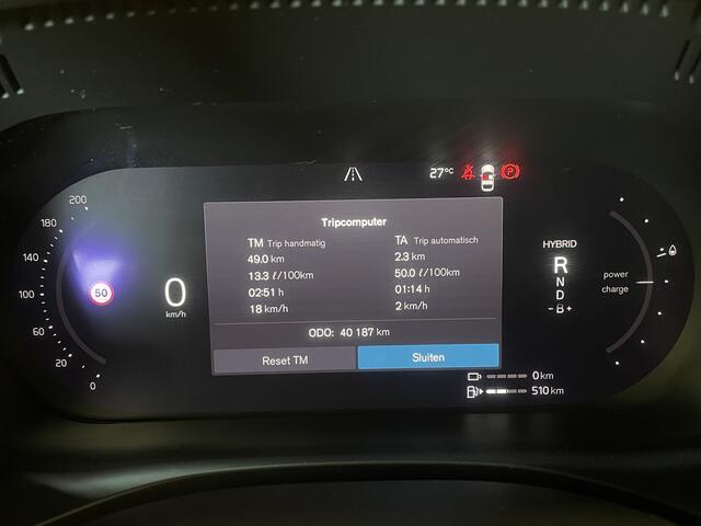 Volvo XC60 2.0 T8 PHEV AWD Long Range Ultra Dark Exec. Ed. Luchtvering/ Trekhaak 2250kg/ HUD/ 360 Camera/ Stoelverw + Koeling