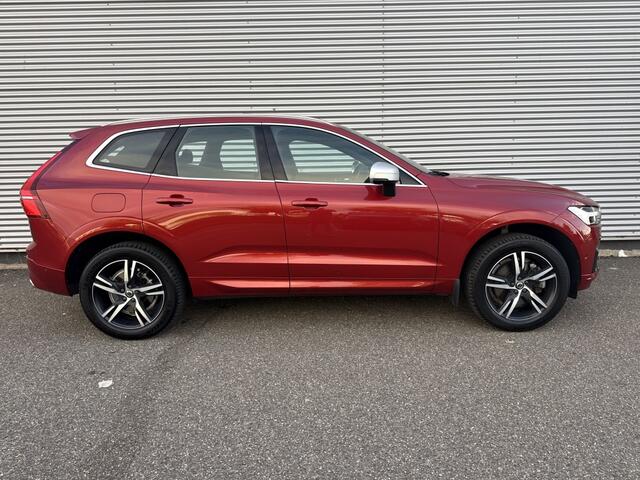 Volvo XC60 2.0 T8 TE AWD R-Design Pano Luchtvering Trekhaak HUD 1e eign.