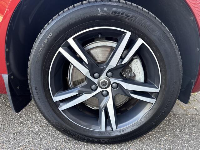 Volvo XC60 2.0 T8 TE AWD R-Design Pano Luchtvering Trekhaak HUD 1e eign.