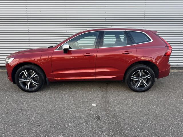 Volvo XC60 2.0 T8 TE AWD R-Design Pano Luchtvering Trekhaak HUD 1e eign.