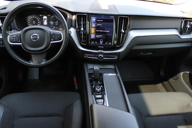 Volvo XC60 2.0 Recharge T6 AWD Inscription | Incl. 12 maanden Garantie | Panorama dak | Elektrisch wegklapbare trekhaak | Stoel/stuurverwarming | Achterbank verwarming | Climate controle | Achteruitrijcamera | Elektrische kofferbakklep | Navigatie | Apple CarPlay/An