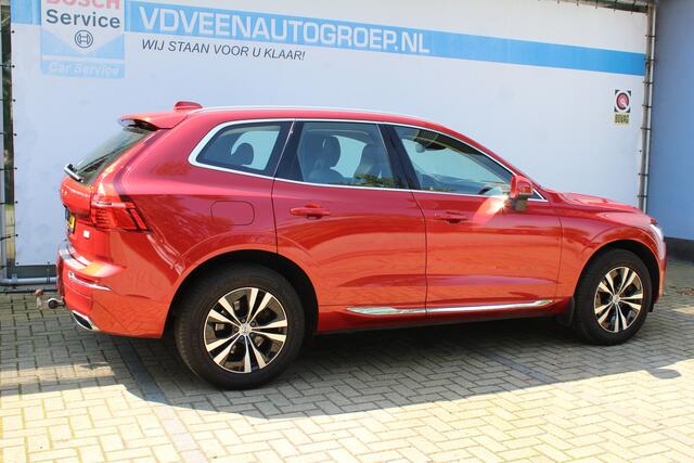 Volvo XC60 2.0 Recharge T6 AWD Inscription | Incl. 12 maanden Garantie | Panorama dak | Elektrisch wegklapbare trekhaak | Stoel/stuurverwarming | Achterbank verwarming | Climate controle | Achteruitrijcamera | Elektrische kofferbakklep | Navigatie | Apple CarPlay/An