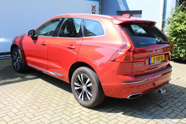 Volvo XC60 2.0 Recharge T6 AWD Inscription | Incl. 12 maanden Garantie | Panorama dak | Elektrisch wegklapbare trekhaak | Stoel/stuurverwarming | Achterbank verwarming | Climate controle | Achteruitrijcamera | Elektrische kofferbakklep | Navigatie | Apple CarPlay/An