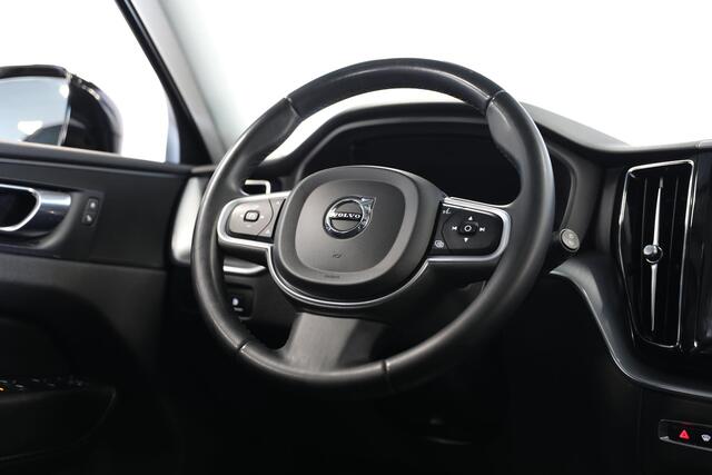 Volvo XC60 2.0 Recharge T6 AWD Inscription | Schuif- Kanteldak