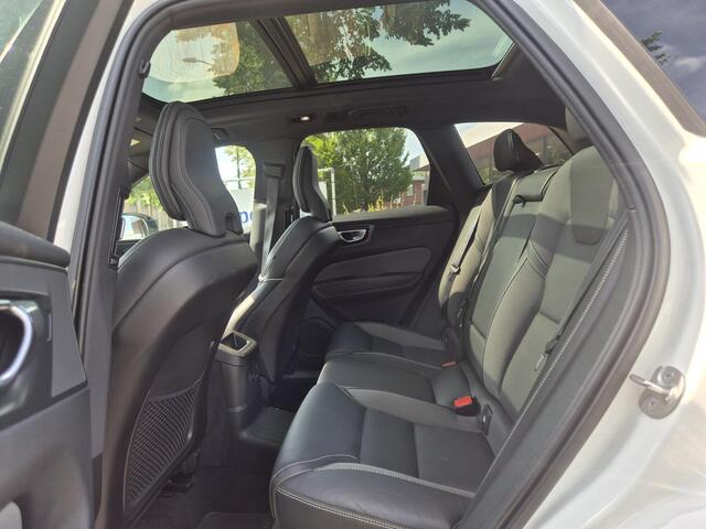 Volvo XC60 2.0 T6 Plug-in hybrid AWD R-Design LongRange/Panodak/Trekhaak/360Cam etc.