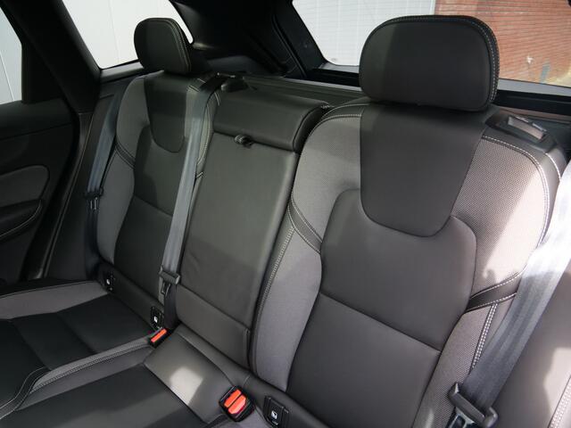 Volvo XC60 2.0 T6 350Pk Plug-in hybrid AWD Plus Dark Pano-dak / Adaptive Cruise / 360 Camera / Winterpakket
