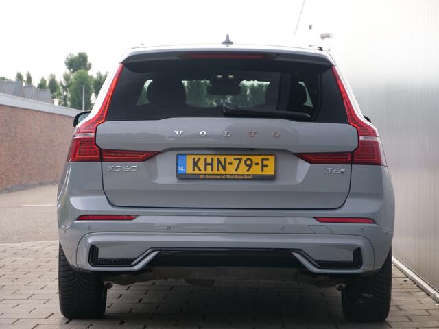 Volvo XC60 2.0 T6 350Pk Plug-in hybrid AWD Plus Dark Pano-dak / Adaptive Cruise / 360 Camera / Winterpakket