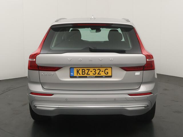 Volvo XC60 2.0 T6 Plug-in hybrid 350 pk AWD Core Bright | Pano | El. a. klep | Camera | LED | 18" | Keyless entry | Google Maps Navi