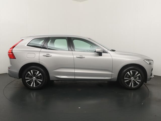 Volvo XC60 2.0 T6 Plug-in hybrid 350 pk AWD Core Bright | Pano | El. a. klep | Camera | LED | 18" | Keyless entry | Google Maps Navi