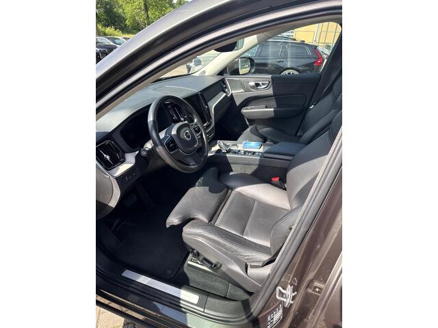 Volvo XC60 2.0 T6 Recharge AWD Inscription | Plug-in Hybrid (PHEV) | 360 Graden Camera | Panoramadak | Harman Kardon Audio | Trekhaak | Head-up Display | Keyless Entry | Elektrische Achterklep | Cruise Control Adaptief | BLIS | Navigatie