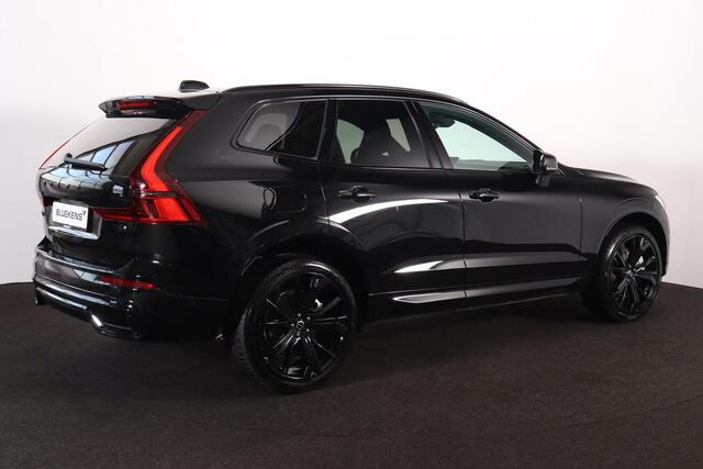 Volvo XC60 T6 Recharge AWD Plus Black Edition - Panorama/schuifdak - IntelliSafe Assist & Surround - 360º Camera - Harman/Kardon audio - Adaptieve LED koplampen - Verwarmde voorstoelen, stuur & achterbank - Parkeersensoren voor & achter - Elektr. bedienb. voorstoele