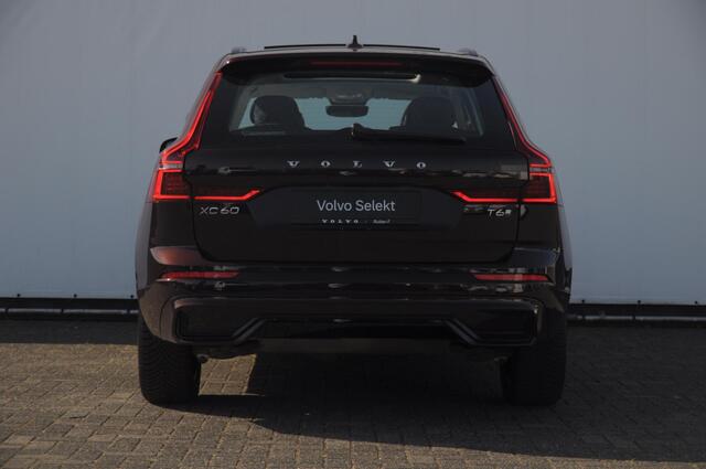 Volvo XC60 T6 350PK Automaat AWD Plus Dark / Trekhaak / BLIS / Adaptieve cruise control / Panoramadak / Apple carplay / Parkeersensoren met camera / Elektrische achterklep / Elektrische stoelen met geheugen / Stoel en stuurwielverwarming