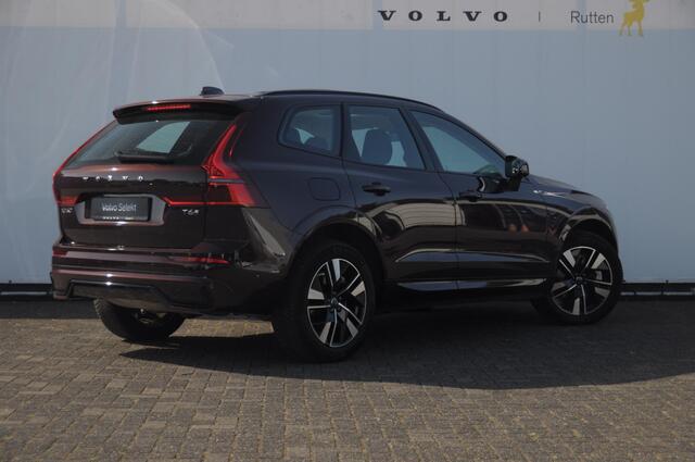 Volvo XC60 T6 350PK Automaat AWD Plus Dark / Trekhaak / BLIS / Adaptieve cruise control / Panoramadak / Apple carplay / Parkeersensoren met camera / Elektrische achterklep / Elektrische stoelen met geheugen / Stoel en stuurwielverwarming
