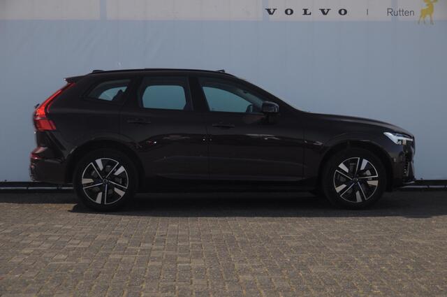 Volvo XC60 T6 350PK Automaat AWD Plus Dark / Trekhaak / BLIS / Adaptieve cruise control / Panoramadak / Apple carplay / Parkeersensoren met camera / Elektrische achterklep / Elektrische stoelen met geheugen / Stoel en stuurwielverwarming